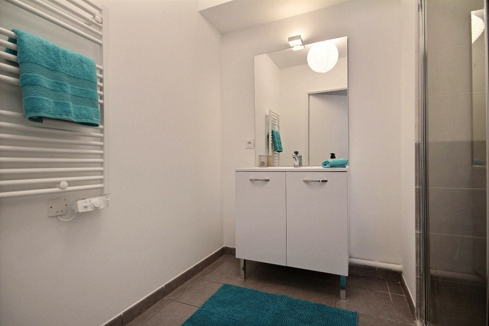 Flat Avenue des Chutes Lavie in Marseille