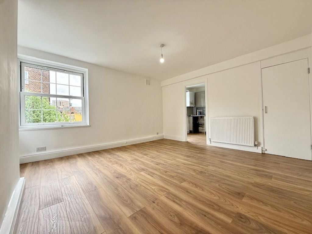 Flat Rockingham Street in Greater London