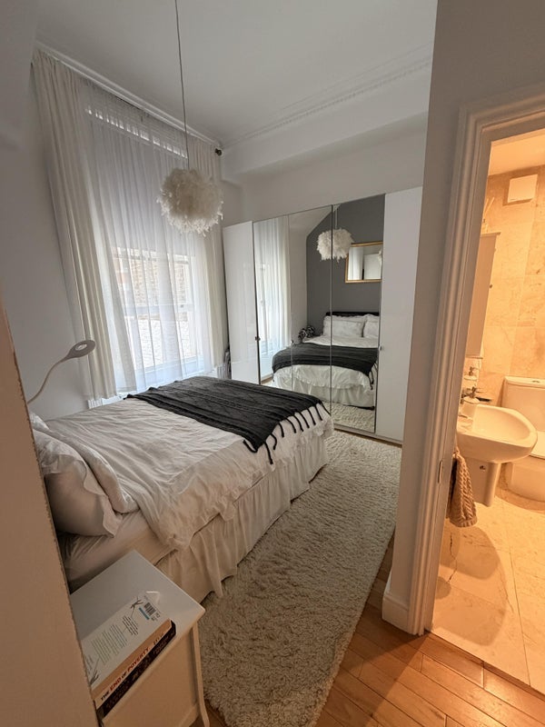 Room Cheniston Gardens in Greater London