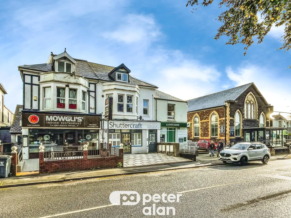 Flat Penlline Road in Cardiff