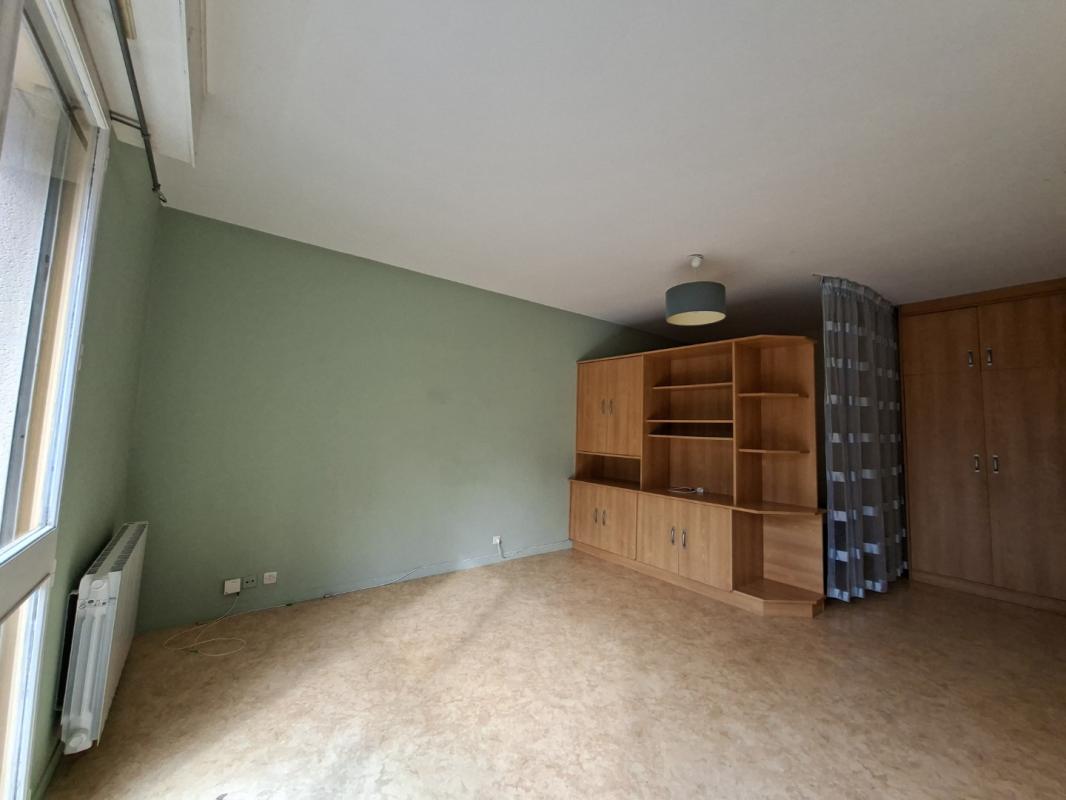 Flat Rue Jean Brulelou dit Brito in Rennes