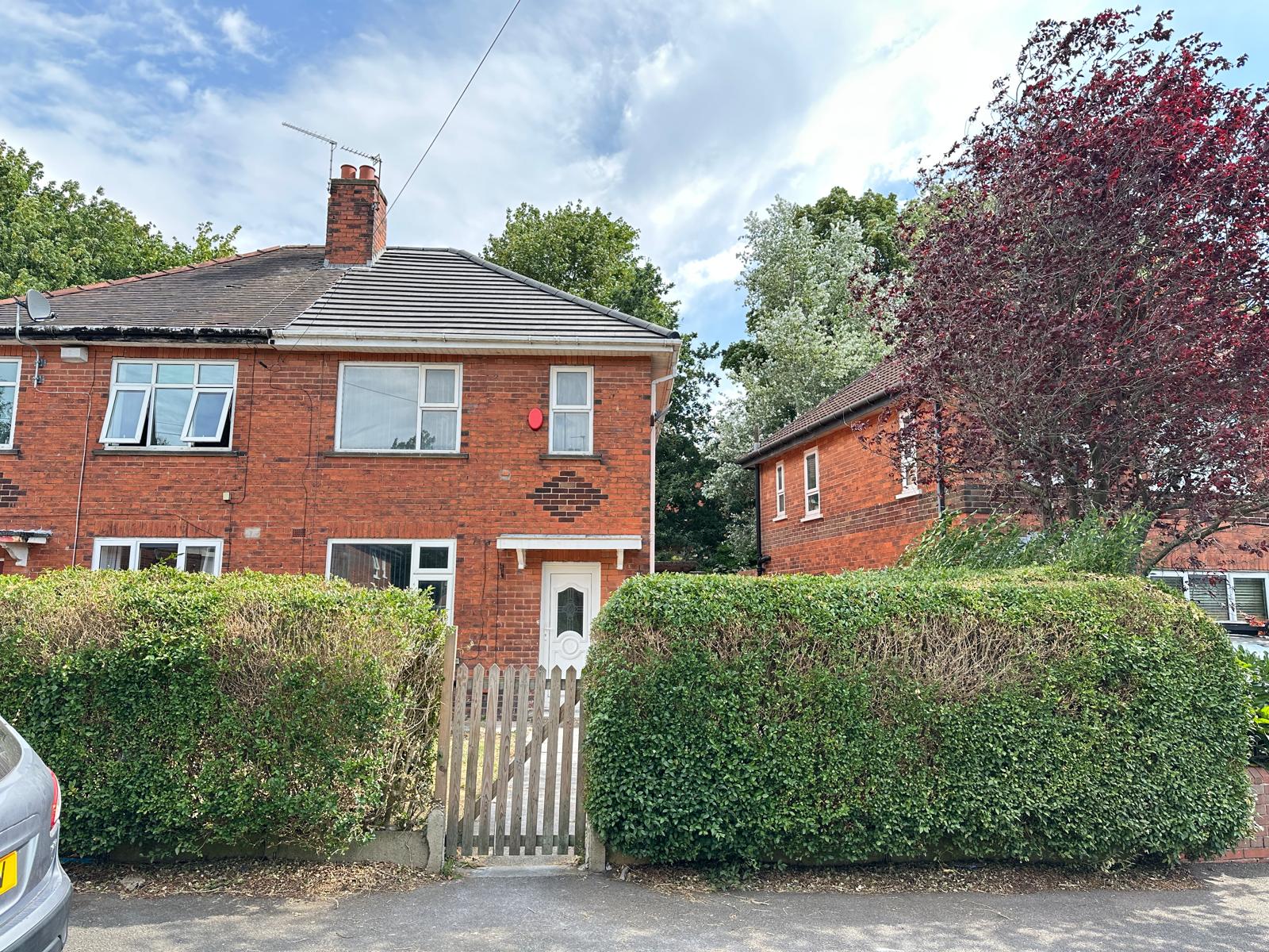 House Denehurst Road in Heywood