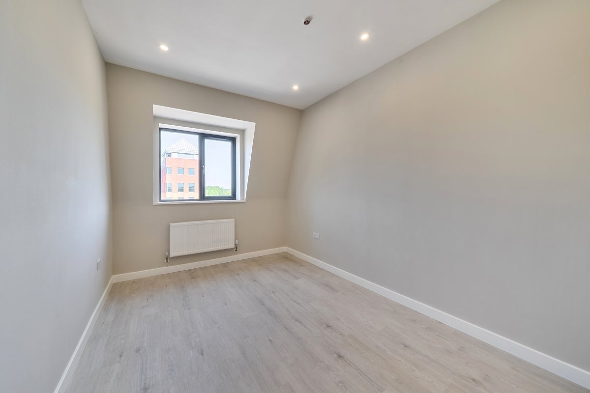 Flat Wansford Park in Hertsmere