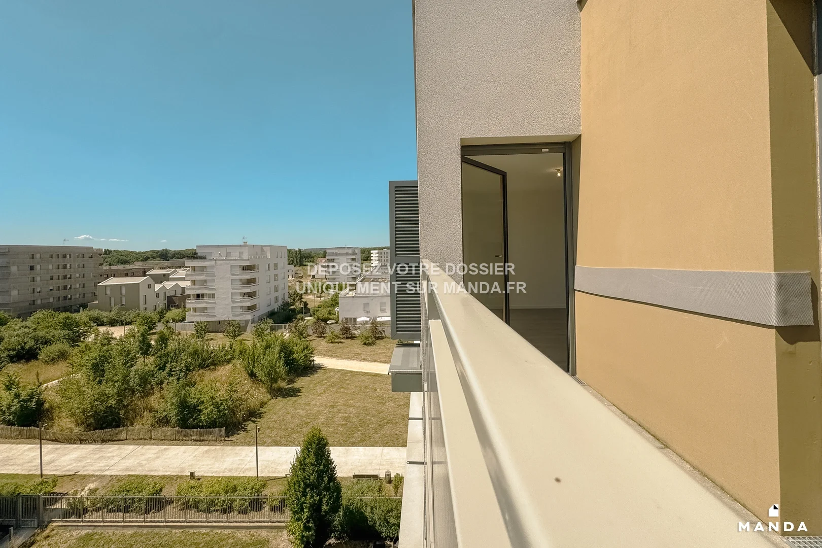 Flat Avenue Marguerite Yourcenar in Brétigny-sur-Orge
