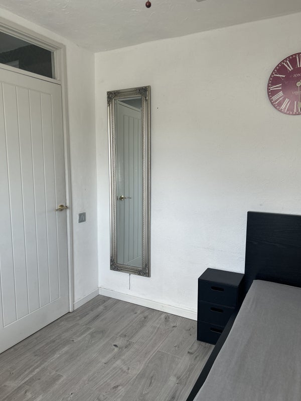 Room Little Grove Field in Harlow