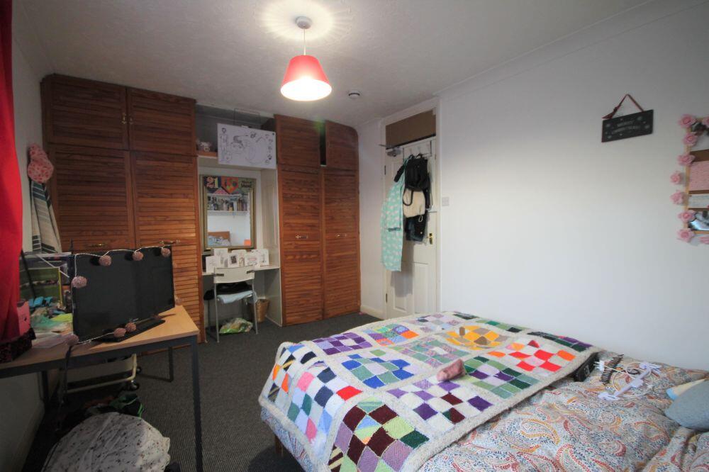 Room Regency Place in Canterbury
