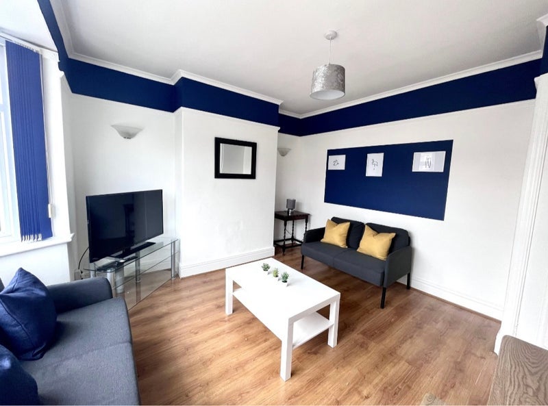 Flat Angerton Gardens in Newcastle upon Tyne