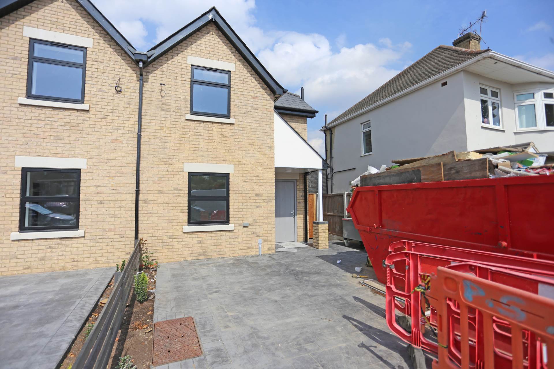 House Edmund Road in Greater London