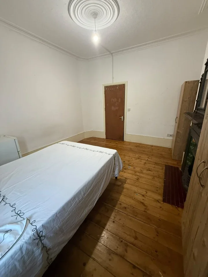 Room Mount Pleasant Road in Greater London