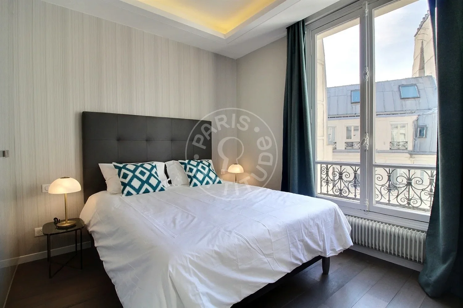 Appartement Rue de Berri à Paris