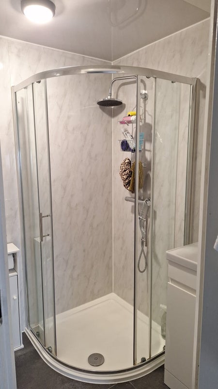 Flat Kent Close in Greater London