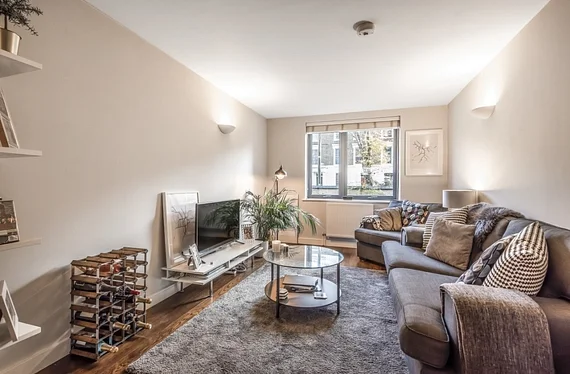 Flat Elizabeth Avenue in Greater London