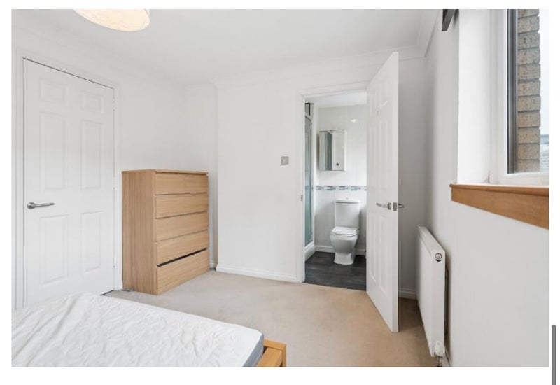 Flat Riverview Place in Glasgow