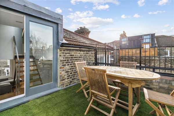 Flat Tregothnan Road in Greater London