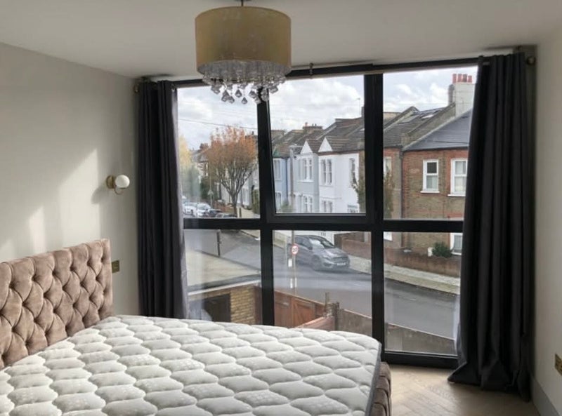 Room Lydden Grove in Greater London