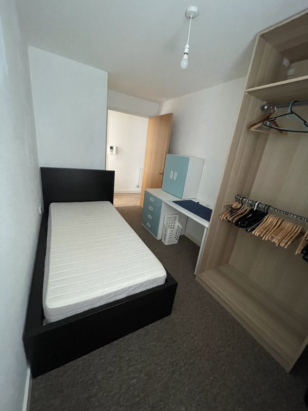 Room Old Jamaica Road in Greater London