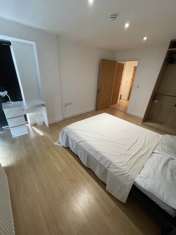 Room Old Jamaica Road in Greater London