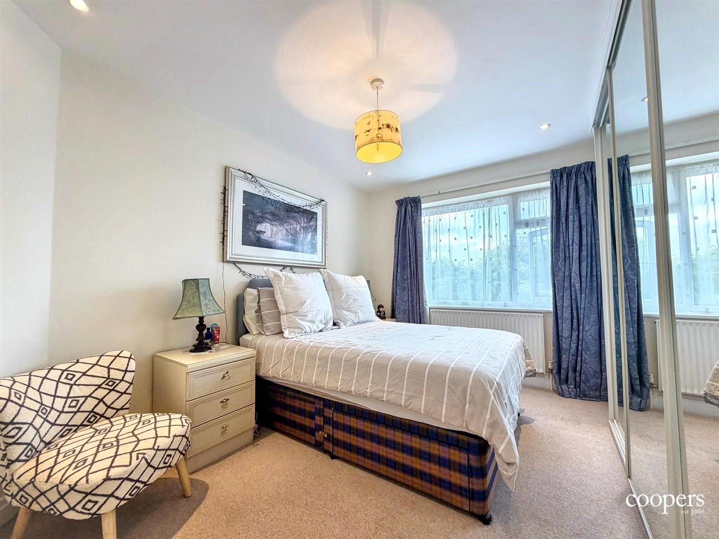 House The Fairway in Greater London