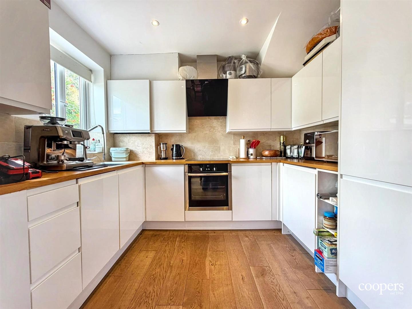 House The Fairway in Greater London
