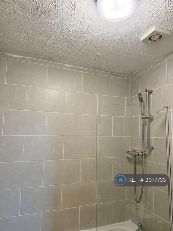 Flat Redbourne Drive in Greater London