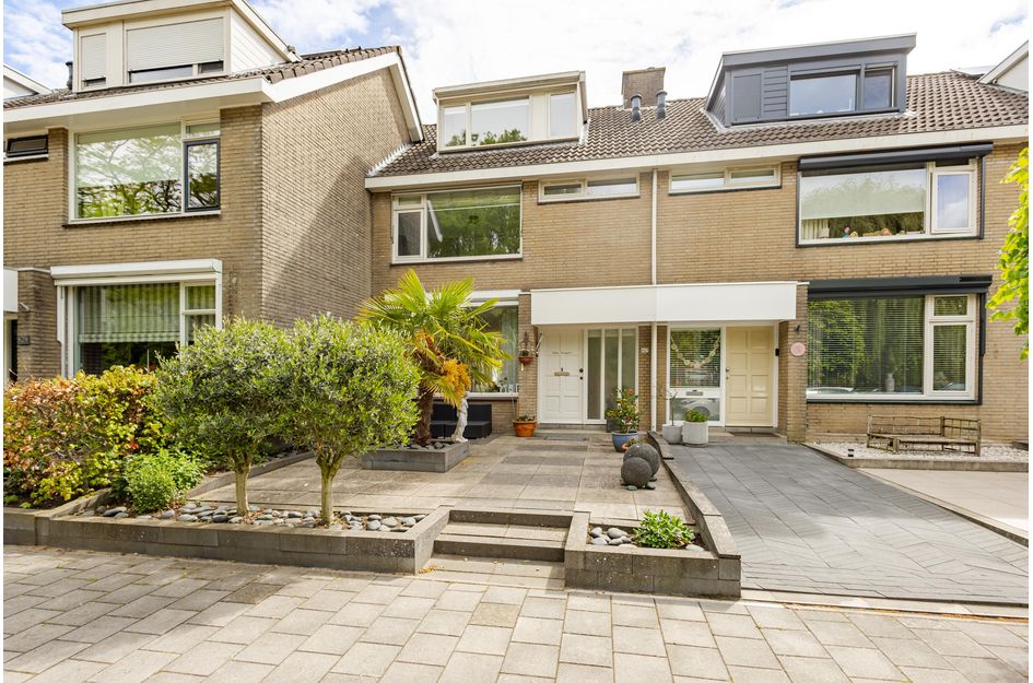 Huis Leeuweriksingel 627 in Sliedrecht