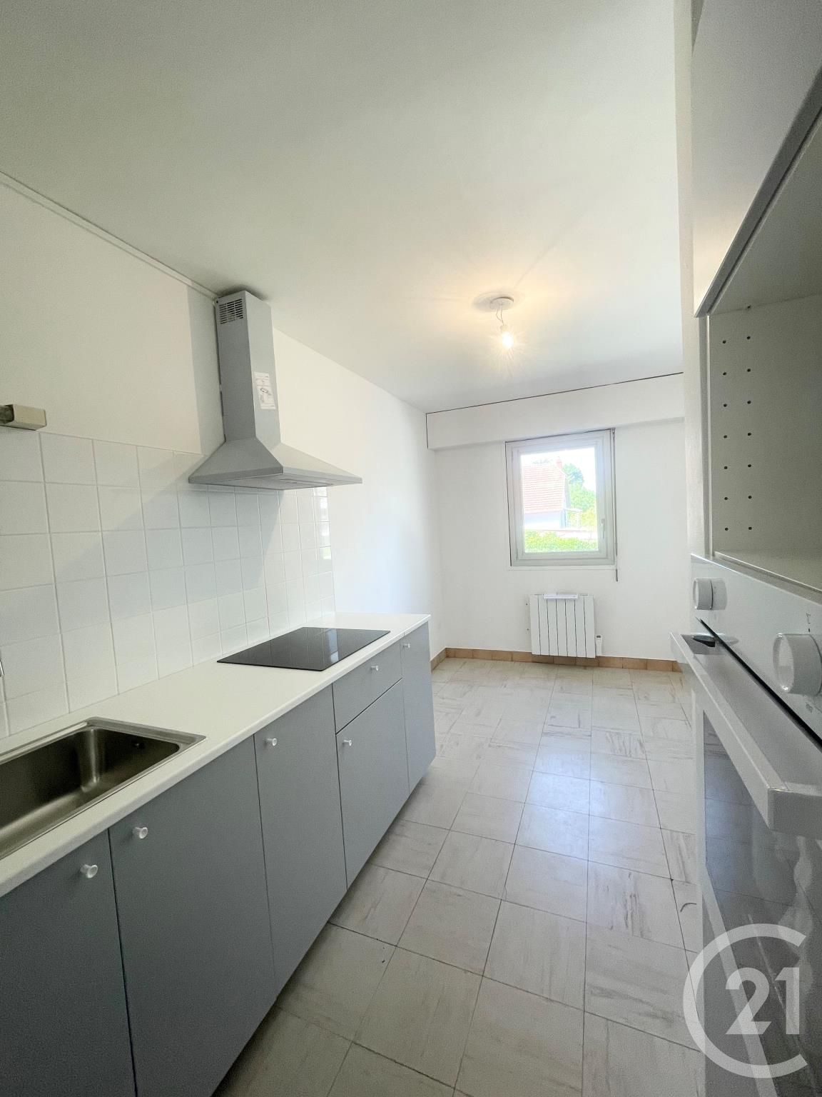 Appartement Route Nationale à Saint-Léger-des-Vignes