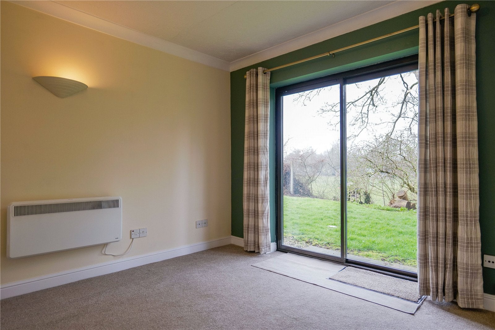 Flat Kibblewhite Crescent in Twyford