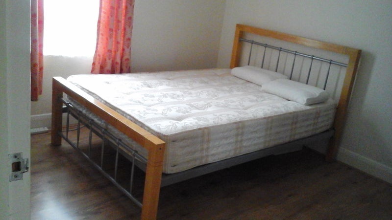 Room Bellenden Road in Greater London