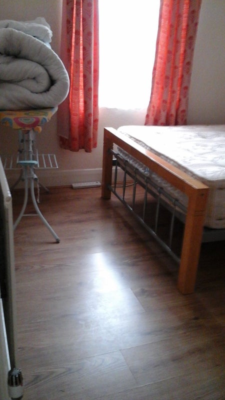 Room Bellenden Road in Greater London