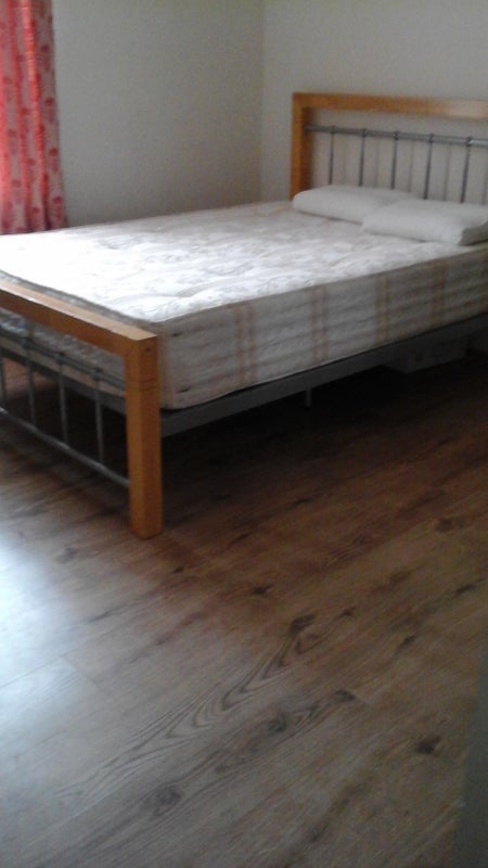 Room Bellenden Road in Greater London