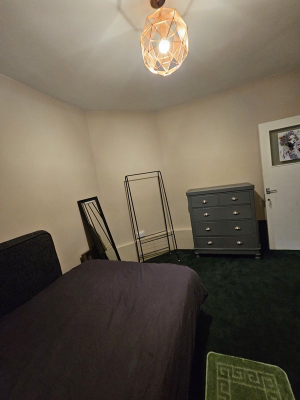 Room McMillan Street in Greater London