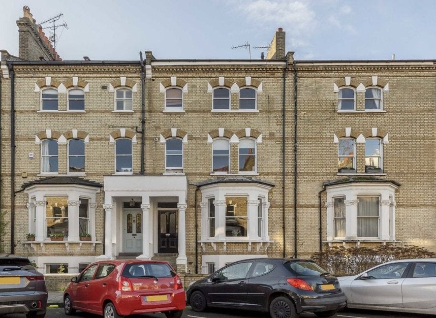 Flat Edith Road in Greater London