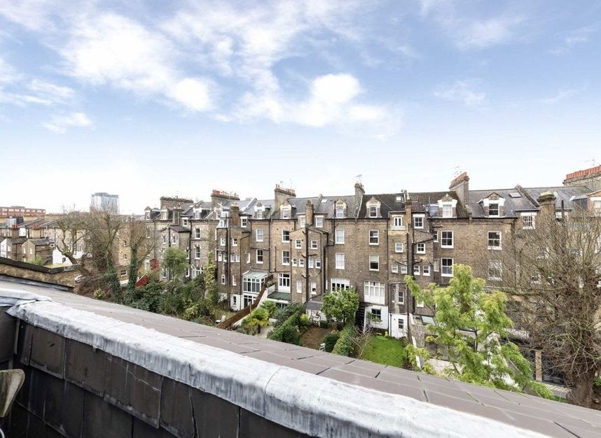 Flat Edith Road in Greater London