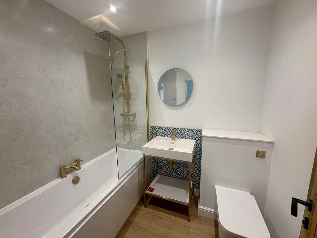 Flat Brantridge Lane in Mid Sussex