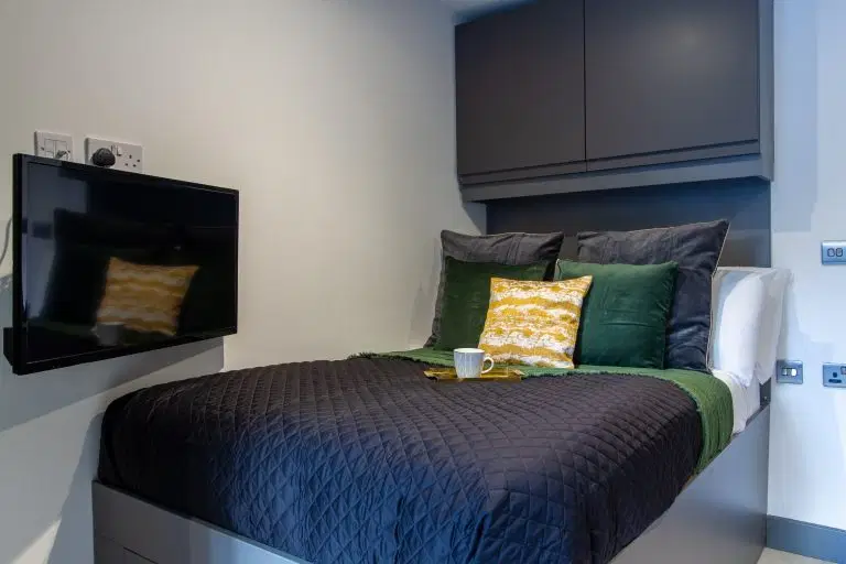 Flat Parkside in Coventry