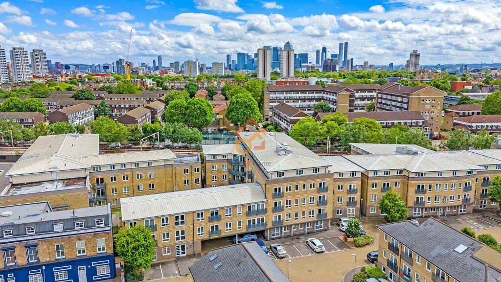Flat Hereford Road in Greater London