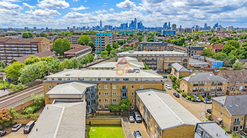 Flat Hereford Road in Greater London