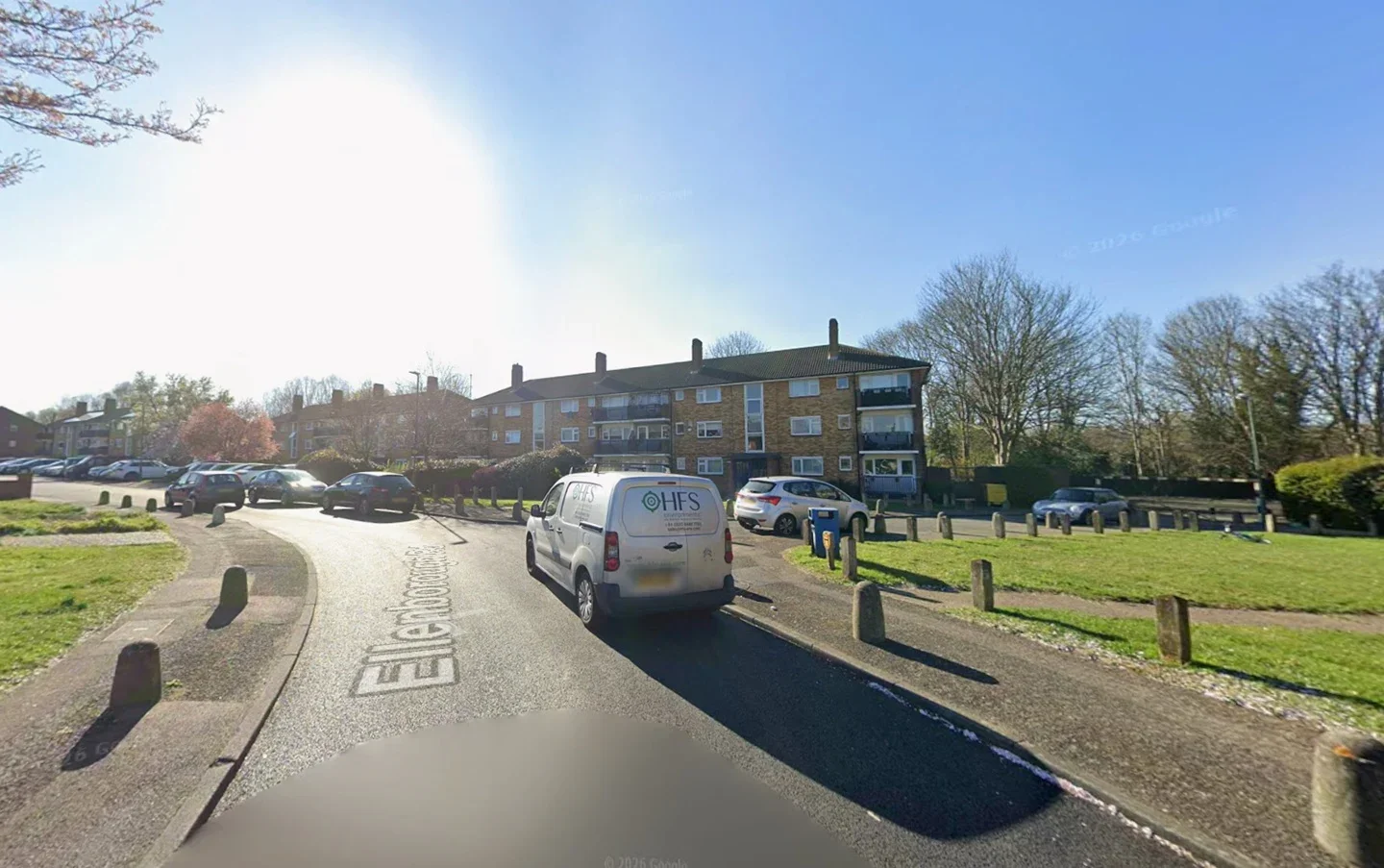 Flat Ellenborough Road in Greater London