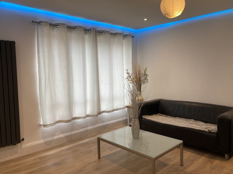 Room Dene Road in Manchester