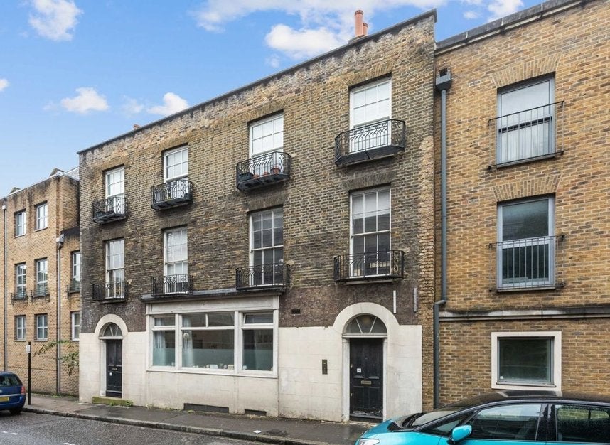 Flat Gaskin Street in Greater London