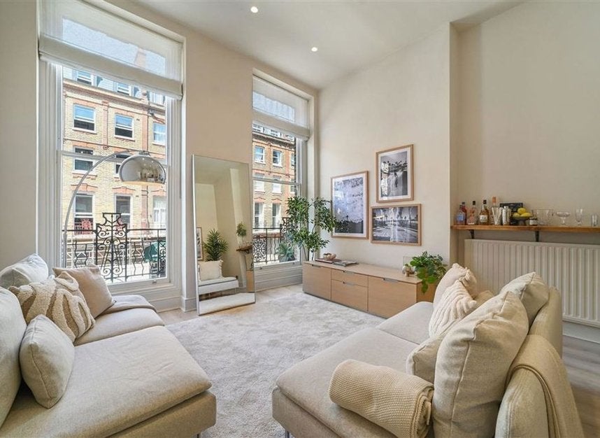 Flat Nottingham Place in City of Westminster