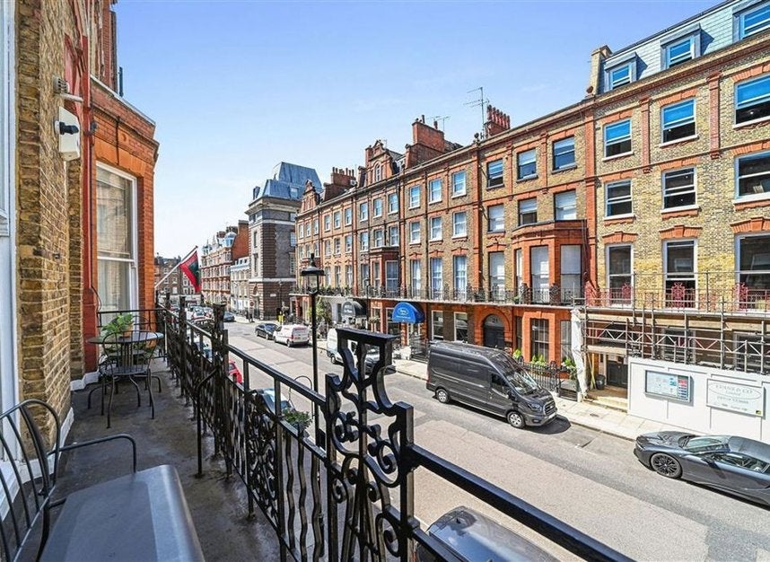 Flat Nottingham Place in City of Westminster