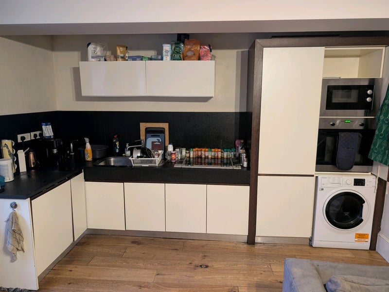 Flat Lynedoch Street in Glasgow