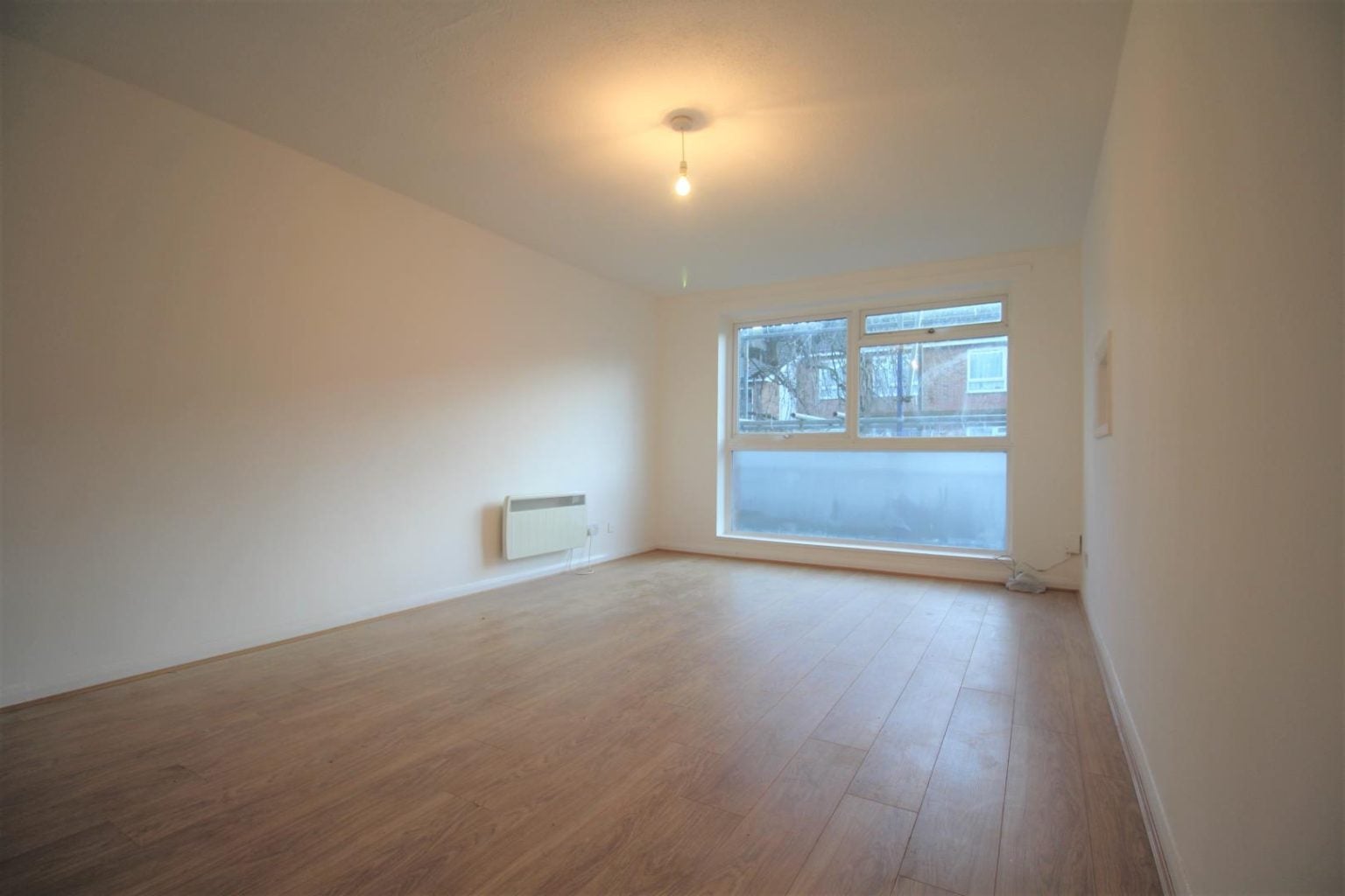 Flat Taylor Close in Greater London