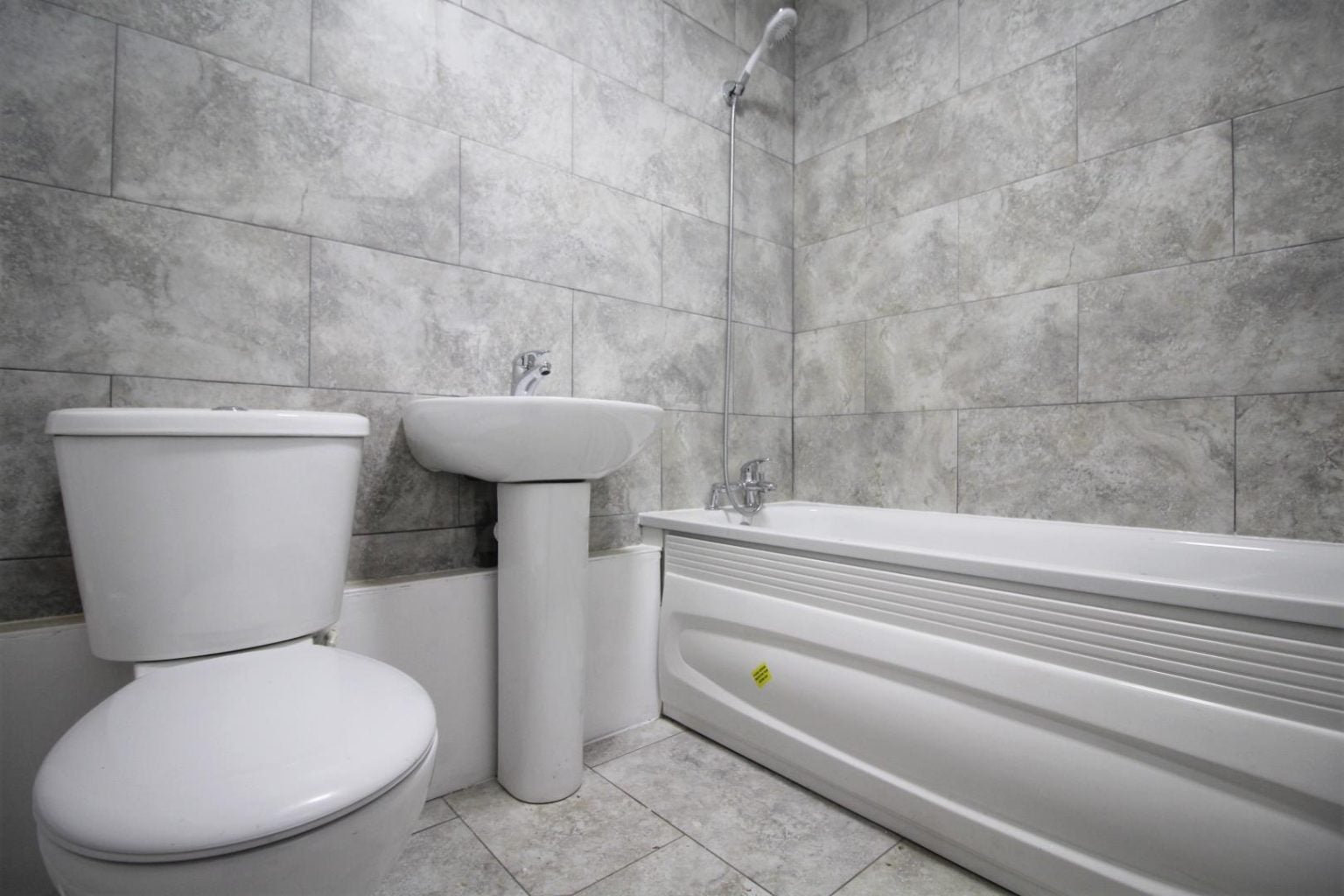 Flat Taylor Close in Greater London