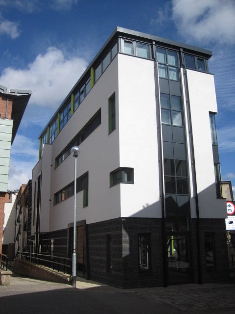 Flat Half Moon Lane in Gateshead