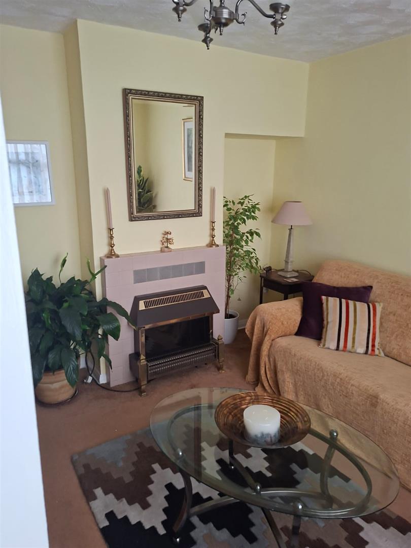 Room Spearing Road in High Wycombe