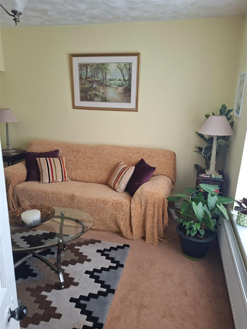 Room Spearing Road in High Wycombe