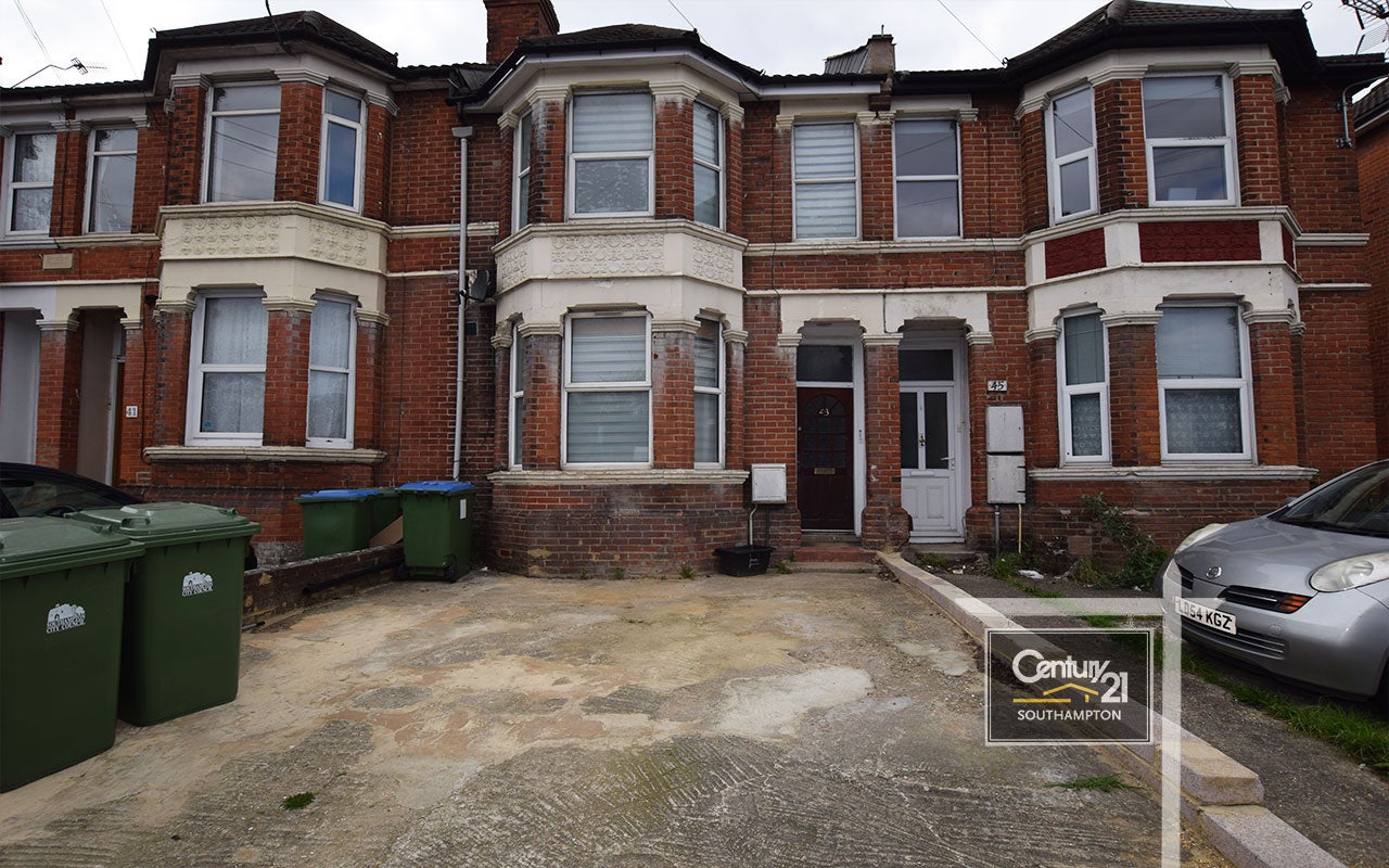 House High Road in Southampton