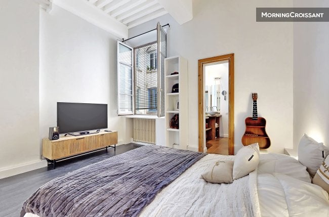 Flat Quai Jean Moulin in Lyon